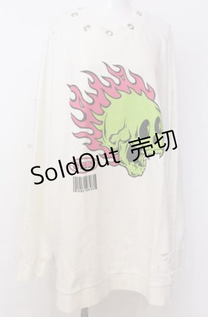 画像: Candy Stripper / FIRE SKULL DAMAGE SWEAT スウェット  ホワイト O-25-08-08-030-PU-TO-IG-OS
