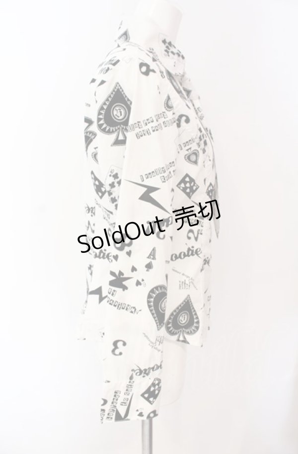 画像2: BATSU / 総柄プリントタイ付きブラウス  ホワイト×ブラック O-25-08-09-007-PU-BL-IG-OS (2)