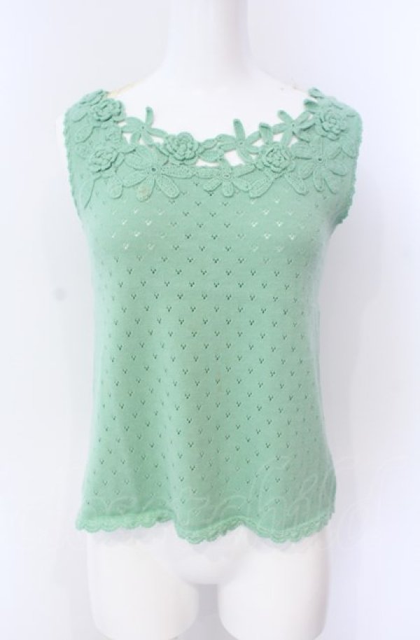 画像1: Emily Temple cute / フラワーモチーフノースリーブニット  グリーン O-25-08-09-028-ET-TO-OW-ZT484 (1)