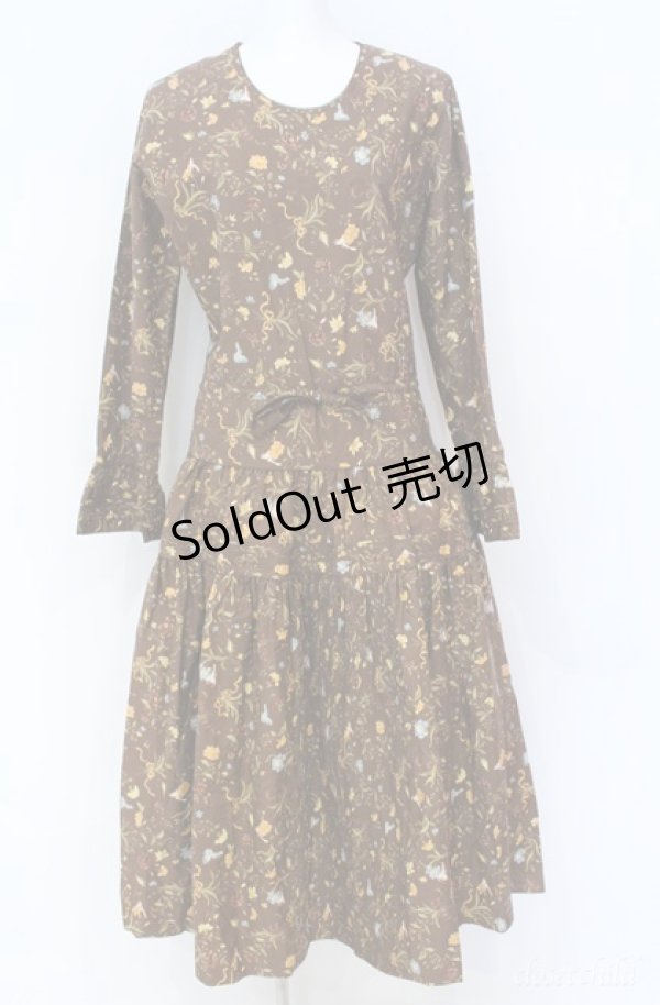 画像1: KANEKO ISAO / 花束柄タック使いワンピース  ブラウン O-25-08-10-062-EL-OP-OW-ZI (1)