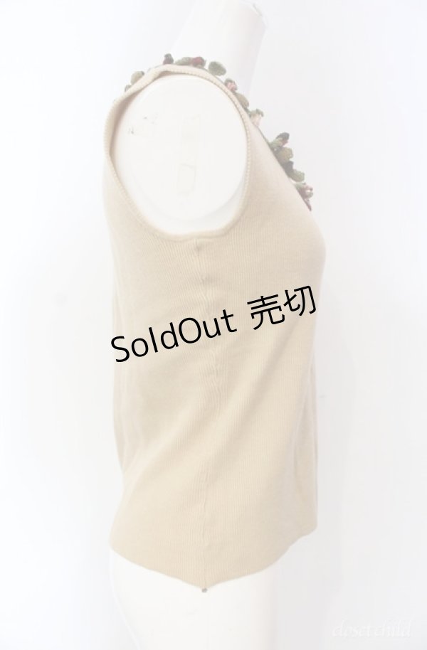 画像3: KANEKO ISAO / フラワーモチーフ使いノースリーブニット  ベージュ O-25-08-10-017-EL-TO-OW-ZI (3)