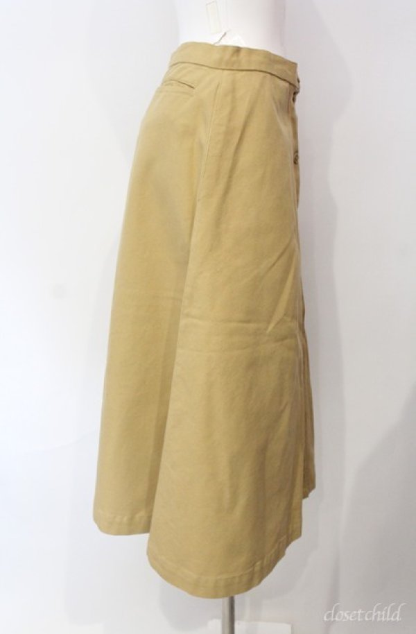 画像2: INGEBORG / 前ボタンデニムスカート  ベージュ O-25-08-10-003-LO-SK-OW-ZI (2)