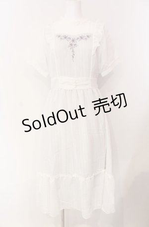 画像: axes femme / すみれ刺繍ワンピース  シロ O-25-08-11-059-AX-OP-IG-OS