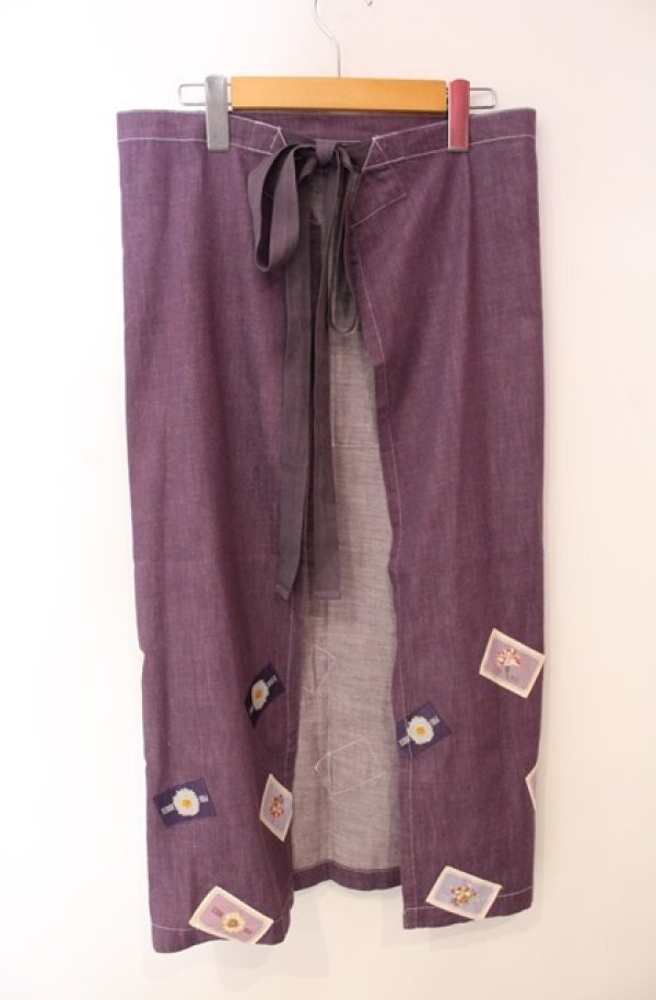 画像2: PINK HOUSE / ワッペン使いエプロン  パープル O-25-08-13-003-LO-SK-OW-ZT022 (2)