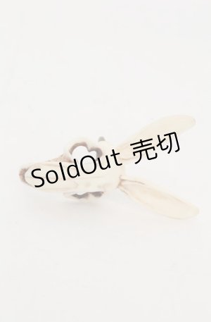 画像: 黒の錬金術学会 / 兎骨リング  オフホワイト O-25-08-20-068-GO-AC-OW-OS