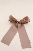 画像2: Maison de FLEUR / EC限定ビジューリボンサテンバレッタ  ピンクベージュ O-25-08-20-084-LO-AC-OW-OS (2)
