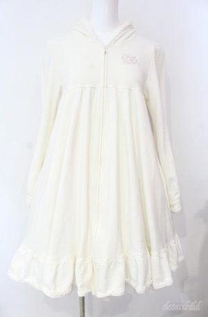 画像: BABY,THE STARS SHINE BRIGHT / ロゴ刺しゅう入りフードワンピース  オフ O-25-08-21-004-BA-OP-IG-OS