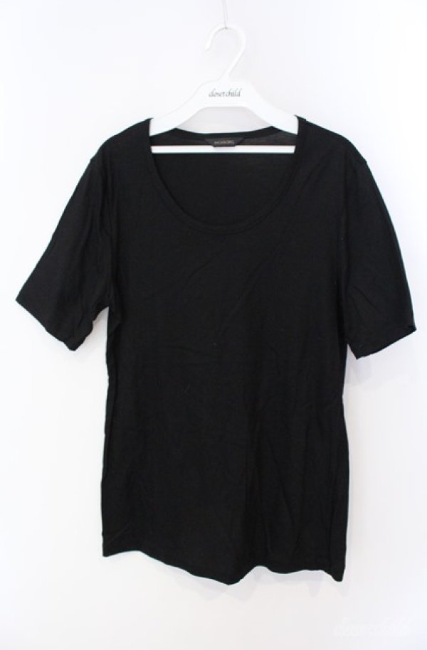 画像1: INGEBORG / Uネックカットソー 11号 クロ O-25-08-21-047-LO-TO-OW-ZT1227K (1)