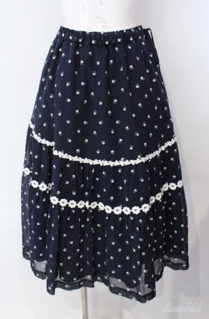 画像: Jane Marple Dans Le Salon / Sprinkled flowers lace trimming skirt　スカート M クロ O-25-08-21-070-JM-SK-IG-OS