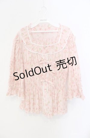 画像: metamorphose / 【プラスサイズ】スクエアあきフリルブラウス（五分袖）  イチゴプリントピンク O-25-08-21-078-ME-BL-OW-OS