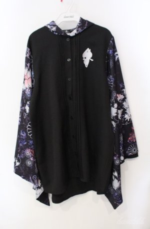 画像: NieR Clothing / 袖リブ付き着物風袖シャツ【和柄九尾】  ブラック×パープル系 O-25-08-21-093-PU-BL-IG-OS