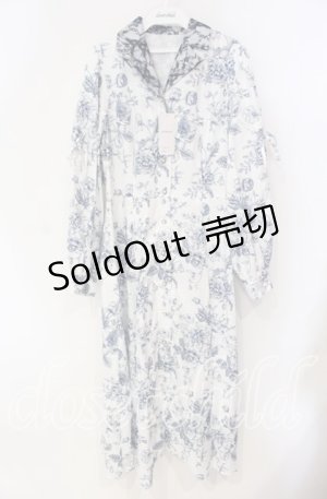画像: axes femme NOSTALGIE / ドローイングフラワー柄ワンピース F ブルー O-25-08-23-097-AX-OP-OW-OS