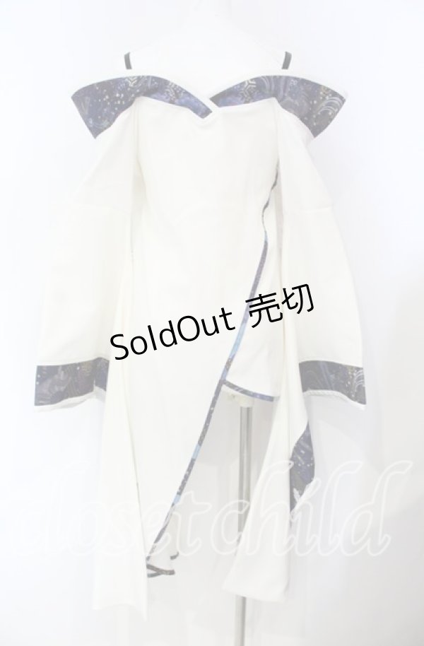 画像3: Qutie Frash / オフショルアシメチュニック  ホワイト×ブルー O-25-08-25-1006-QU-OP-IG-OS (3)