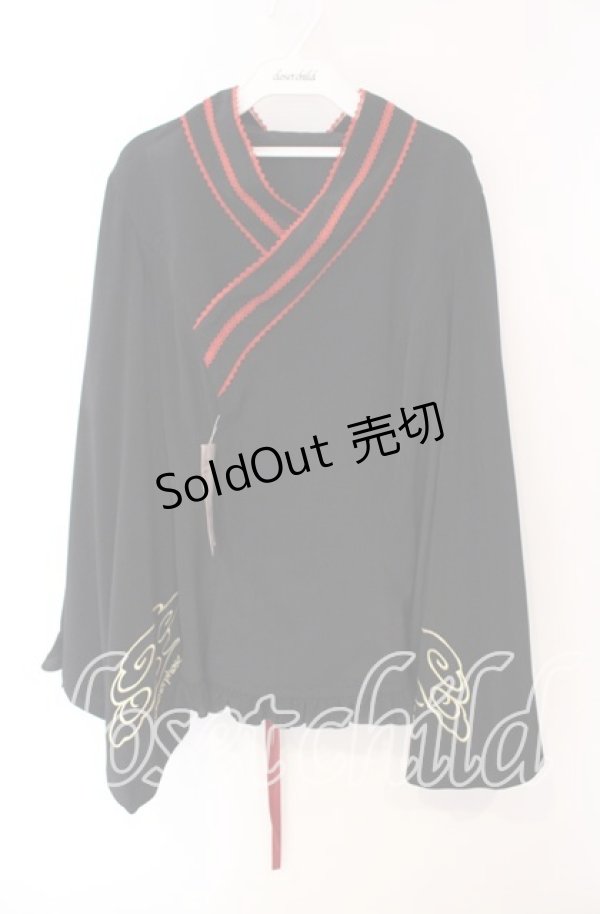 画像1: metamorphose / 【プラスサイズ】刺しゅう入り着物合わせ風ブラウス  クロ O-25-08-26-080-ME-BL-IG-OS (1)