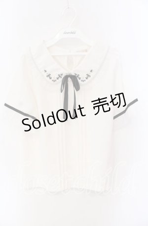 画像: axes femme POETIQUE / 月チャーム付きブラウス風トップス M シロ O-25-08-26-023-AX-TO-YM-OS