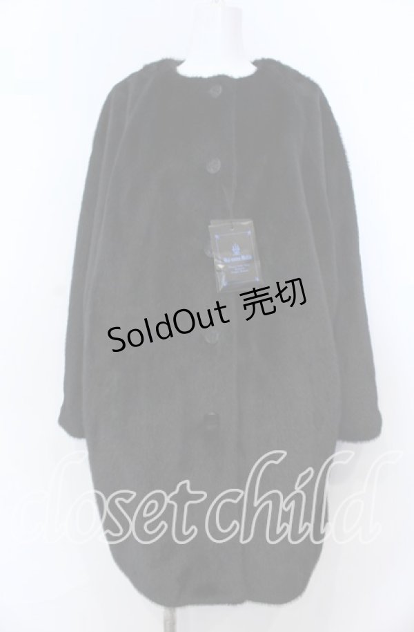 画像1: Moi-meme-Moitie / クロスローズノーカラーファーコート  ブラック O-25-08-27-009-MO-CO-IG-OS (1)