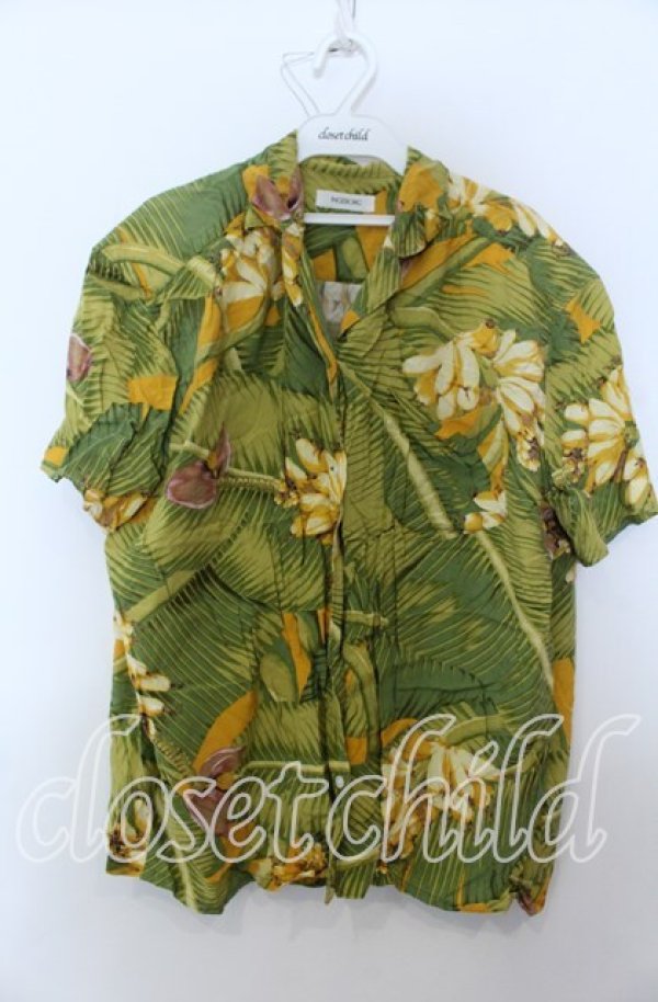 画像1: INGEBORG / バナナ柄開襟ブラウス  グリーン×イエロー O-25-08-27-018-LO-BL-IG-ZI (1)