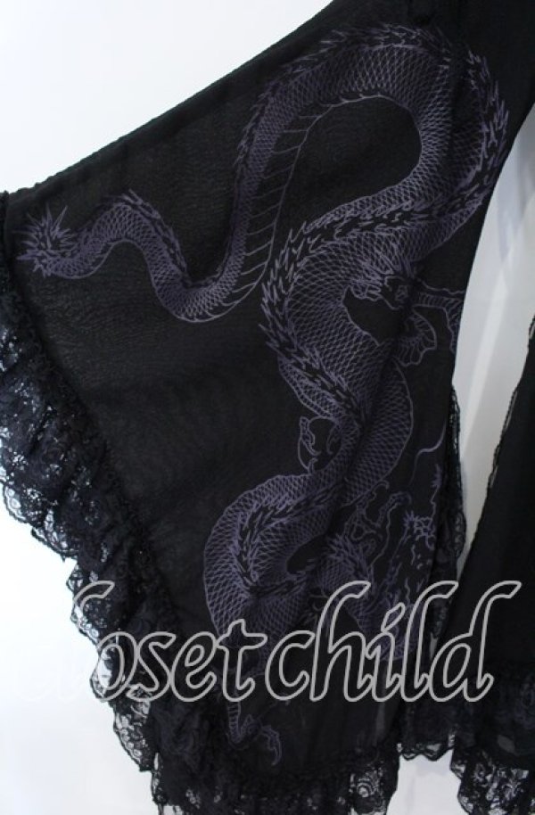 画像2: Qutie Frash / ちりめん切り替え梨地着物カーデ  ブラック O-25-08-28-025-QU-TO-OW-ZT186 (2)