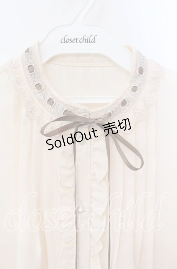 画像2: axes femme / はしごレース使いブラウス L キナリ O-25-08-30-032-AX-BL-OW-OS (2)