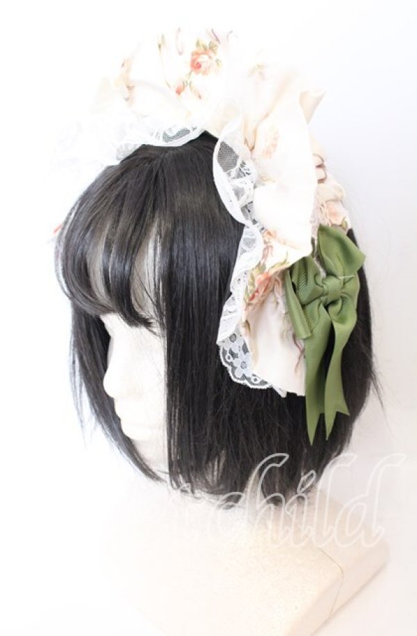 画像1: 制作日和 / ボンネ風カチューシャ  アイボリー×グリーン系 O-25-09-01-027-LO-AC-OW-OS (1)