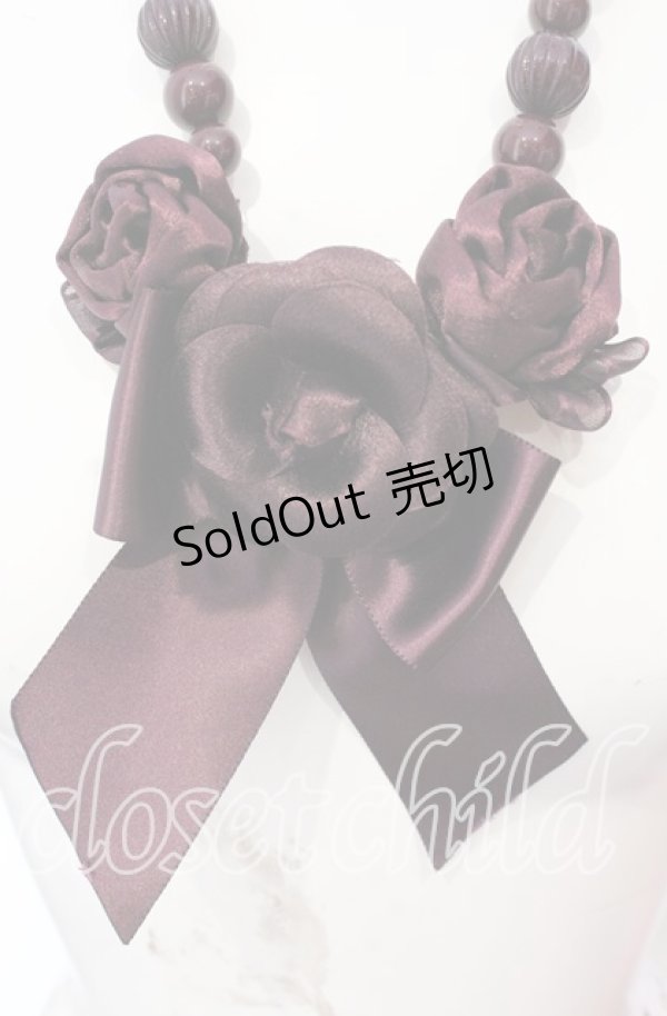 画像1: 【SALE】INGEBORG / カメリア＆ローズリボンネックレス  ワイン O-25-09-01-033-LO-AC-OW-ZT485-F003 (1)