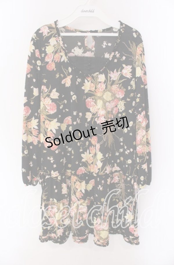 画像1: INGEBORG / ブーケ柄チュニック 4（11号） クロ O-25-09-04-089-LO-OP-IG-OS (1)