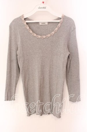 画像: INGEBORG / 胸元ローズレーストップス 11 グレー O-25-09-04-110-LO-TO-IG-OS
