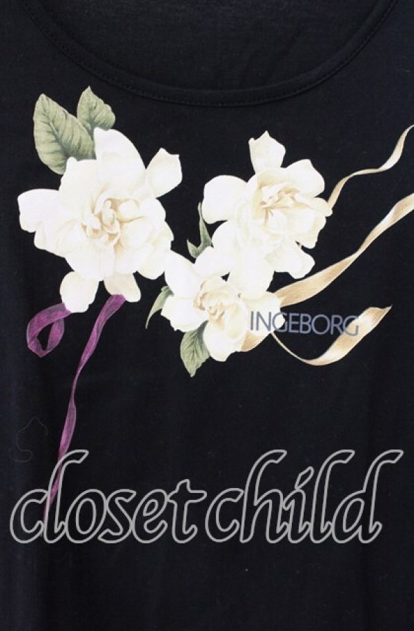 画像2: 【SALE】INGEBORG / カメリアプリントTシャツ 13 クロ O-25-09-04-123-LO-TS-IG-ZT081 (2)