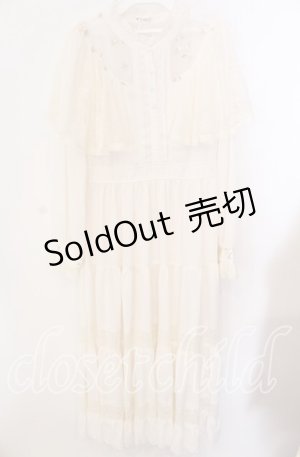 画像: axes femme / 刺繍チュール使ケープワンピース  生成り O-25-09-08-019-AX-OP-IG-OS