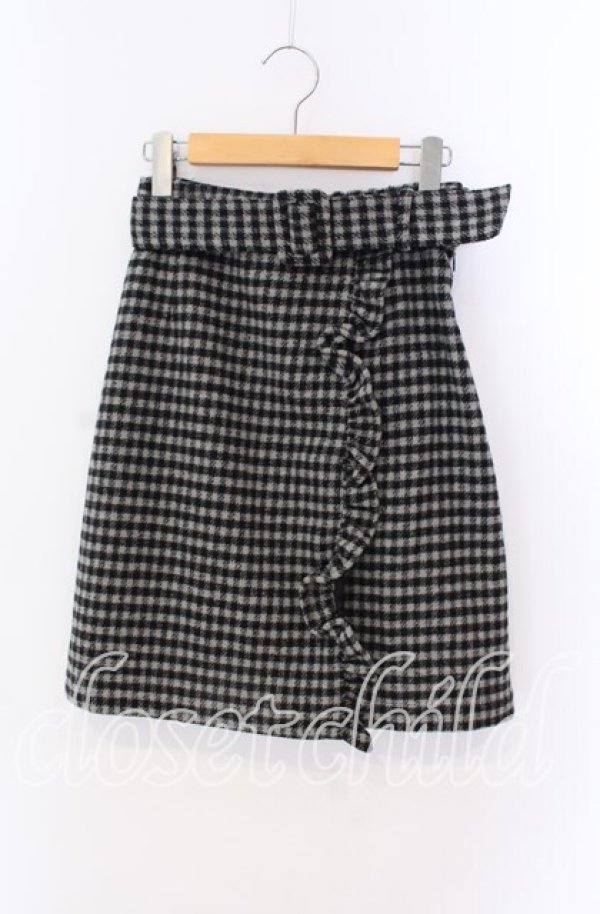 画像1: 【SALE】Fi.n.t / 千鳥格子ラップ風スカート F グレー O-25-09-08-030-CA-SK-OW-ZT008 (1)