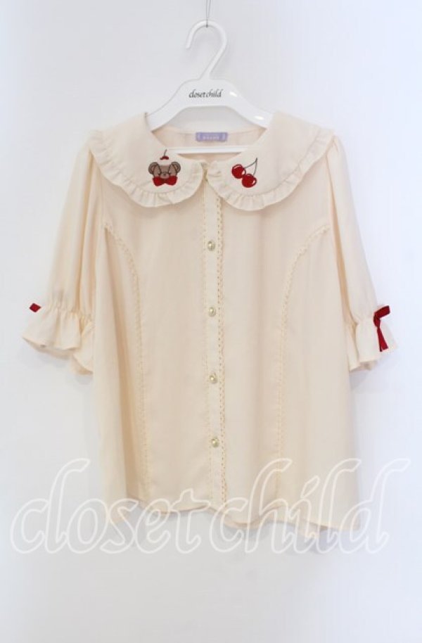 画像1: axes femme kawaii / クマパフェ刺繍ブラウス  アイボリー O-25-09-09-067-AX-BL-IG-ZT081 (1)