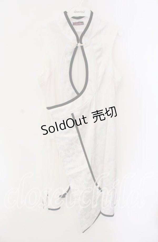 画像1: Qutie Frash / 胸開きチャイナチュニック  ホワイト O-25-09-09-010-QU-TO-OW-OS (1)