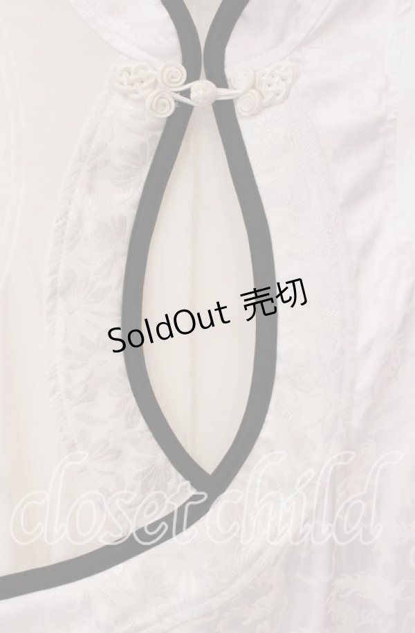 画像2: Qutie Frash / 胸開きチャイナチュニック  ホワイト O-25-09-09-010-QU-TO-OW-OS (2)