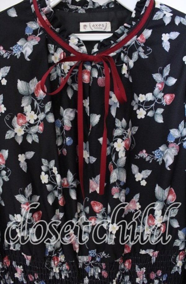 画像2: axes femme / ベリー柄ロングワンピース  クロ O-25-09-09-029-AX-OP-IG-ZT474 (2)