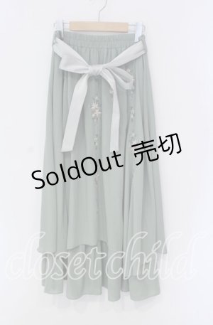 画像: axes femme / フラワー刺繍イレヘムスカート  グリーン O-25-09-11-030-AX-SK-IG-OS