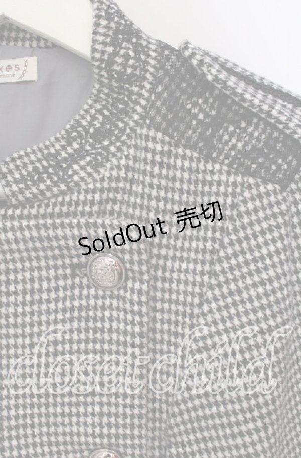 画像2: axes femme / ダブルボタンケープコート  クロ×シロ O-25-09-11-054-AX-CO-IG-OS (2)