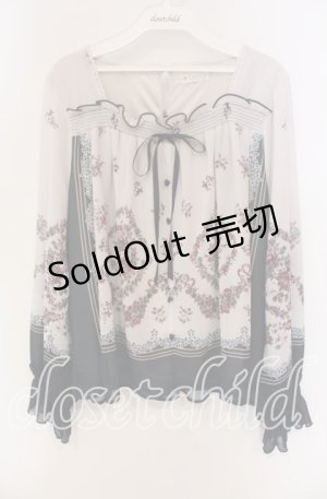 画像: 【SALE】axes femme / ブーケパネル柄プルオーバー  ベージュ×ネイビー O-25-09-11-070-AX-TO-IG-ZT052