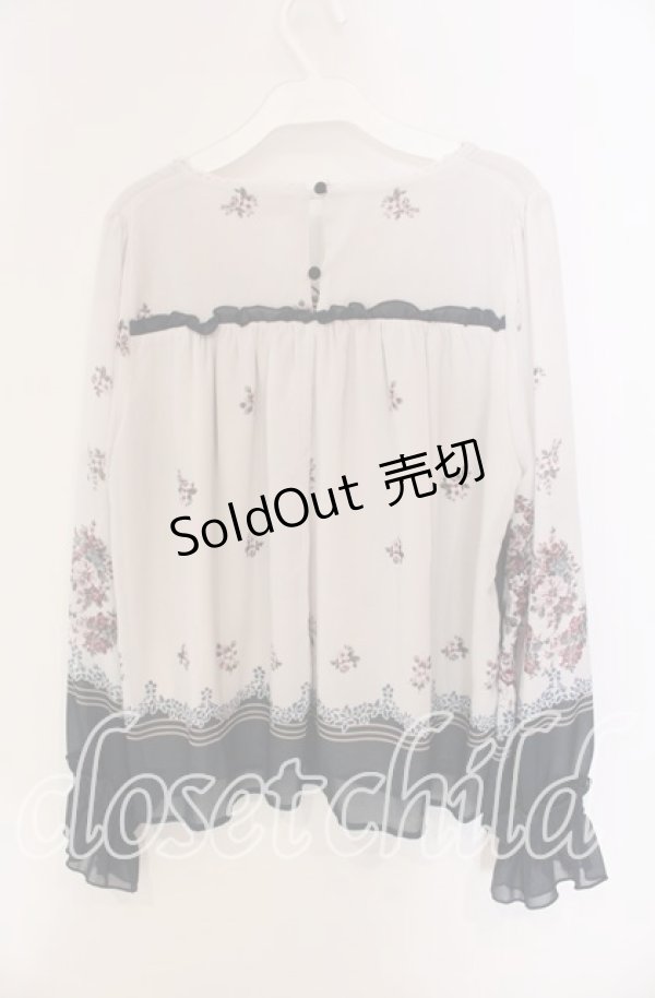 画像3: 【SALE】axes femme / ブーケパネル柄プルオーバー  ベージュ×ネイビー O-25-09-11-070-AX-TO-IG-ZT052 (3)