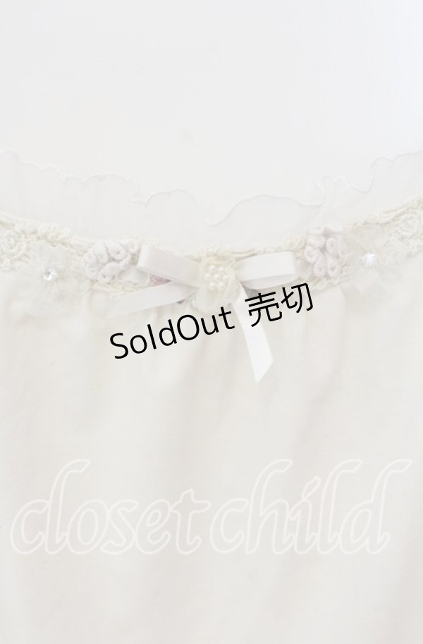 画像2: axes femme / フラワーモチーフキャミソール  生成り O-25-09-11-083-AX-TO-IG-OS (2)