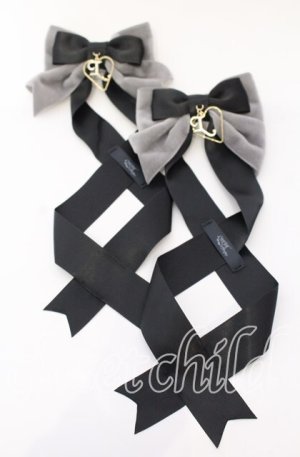 画像: LOTUS ribbon / ツインリボンバレッタ  クロ×グレーベロア×ロゴモチーフ O-25-09-12-069-EL-AC-OW-OS
