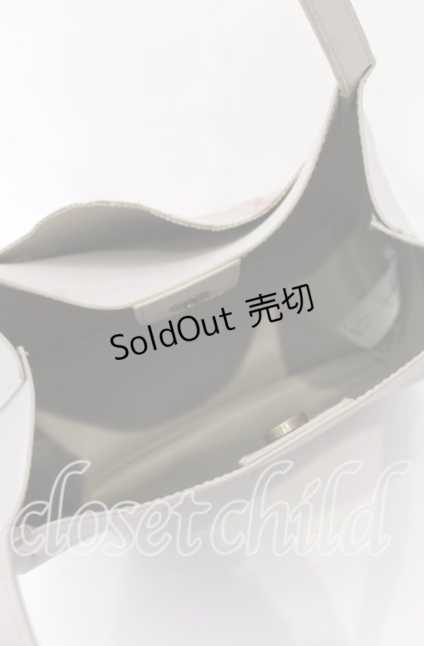 画像4: 【SALE】axes femme / 刺繍ポケットホーボーバッグ 270×300×120mm ベージュ O-25-09-12-027-AX-BG-IG-ZTK024 (4)