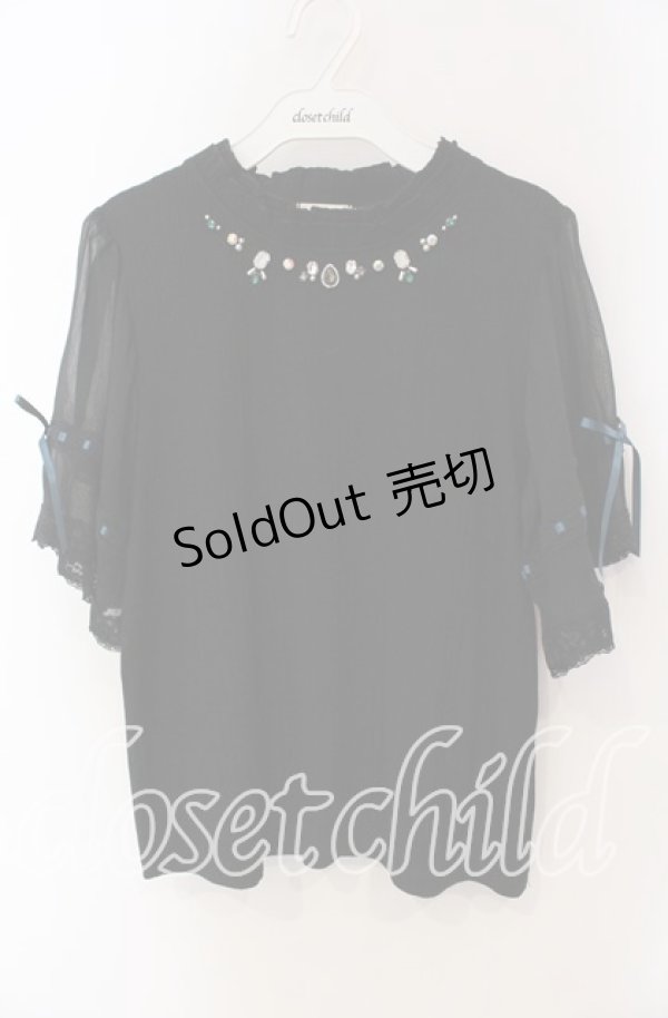 画像1: axes femme / ビジュー配色フレア袖プルオーバー F クロ O-25-09-13-034-AX-TO-OW-ZT085 (1)