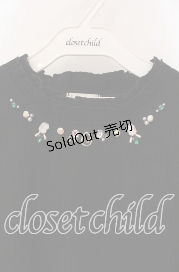 画像2: axes femme / ビジュー配色フレア袖プルオーバー F クロ O-25-09-13-034-AX-TO-OW-ZT085 (2)