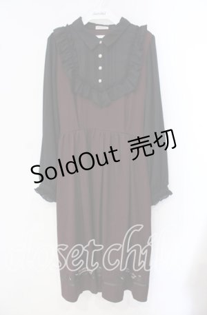 画像: axes femme / キャット刺繍ドッキングワンピース F ワイン×クロ O-25-09-16-050-AX-OP-OW-OS