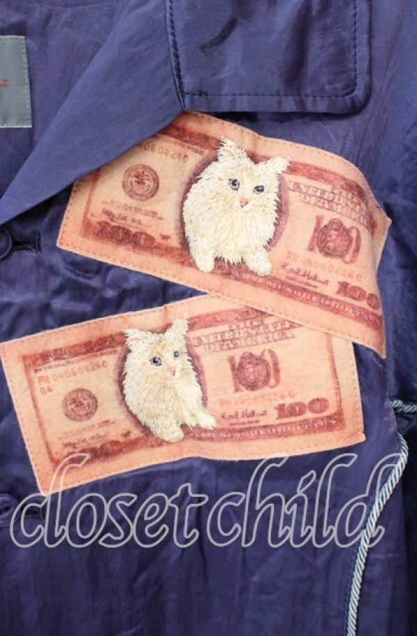 画像2: Karl Helmut / マテリアルキャット刺繍サテンブルゾン 4（L） ブルー O-25-09-16-053-EL-JA-IG-ZT105 (2)