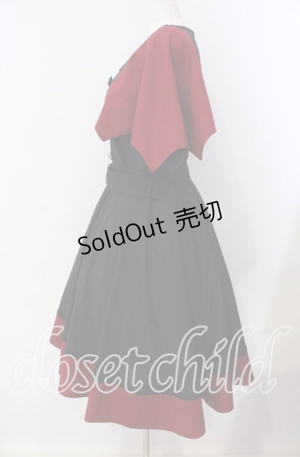 画像3: Moi-meme-Moitie / 蝙蝠ケープジャンパースカート  ブラック×レッド O-25-09-16-004-MO-OP-IG-OS (3)