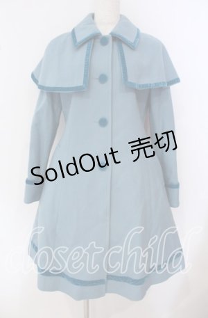 画像: Jane Marple / ベルベットトリミングのケープコート  公式色展開：ブルーグレー O-25-09-18-002-JM-CO-IG-OS