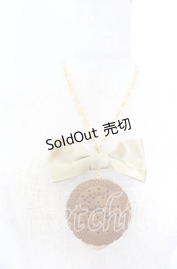 画像2: Q-pot. / ビスケットリボンネックレス  ブラウン×ゴールド O-25-09-19-005-QP-AC-OW-ZT445-F002 (2)