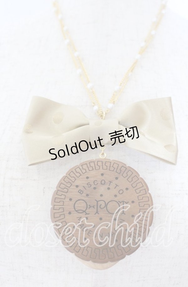画像1: Q-pot. / ビスケットリボンネックレス  ブラウン×ゴールド O-25-09-19-005-QP-AC-OW-ZT445-F002 (1)