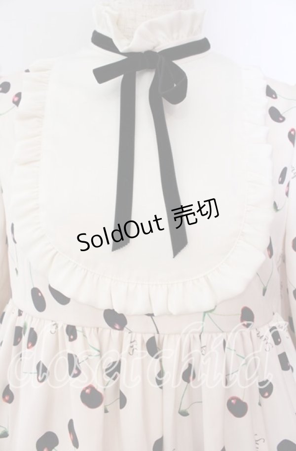 画像2: himitsu by syrup.(RoseMarie seoir) / チェリー柄ワンピース  ベージュ O-25-09-22-005-LO-OP-OW-OS (2)